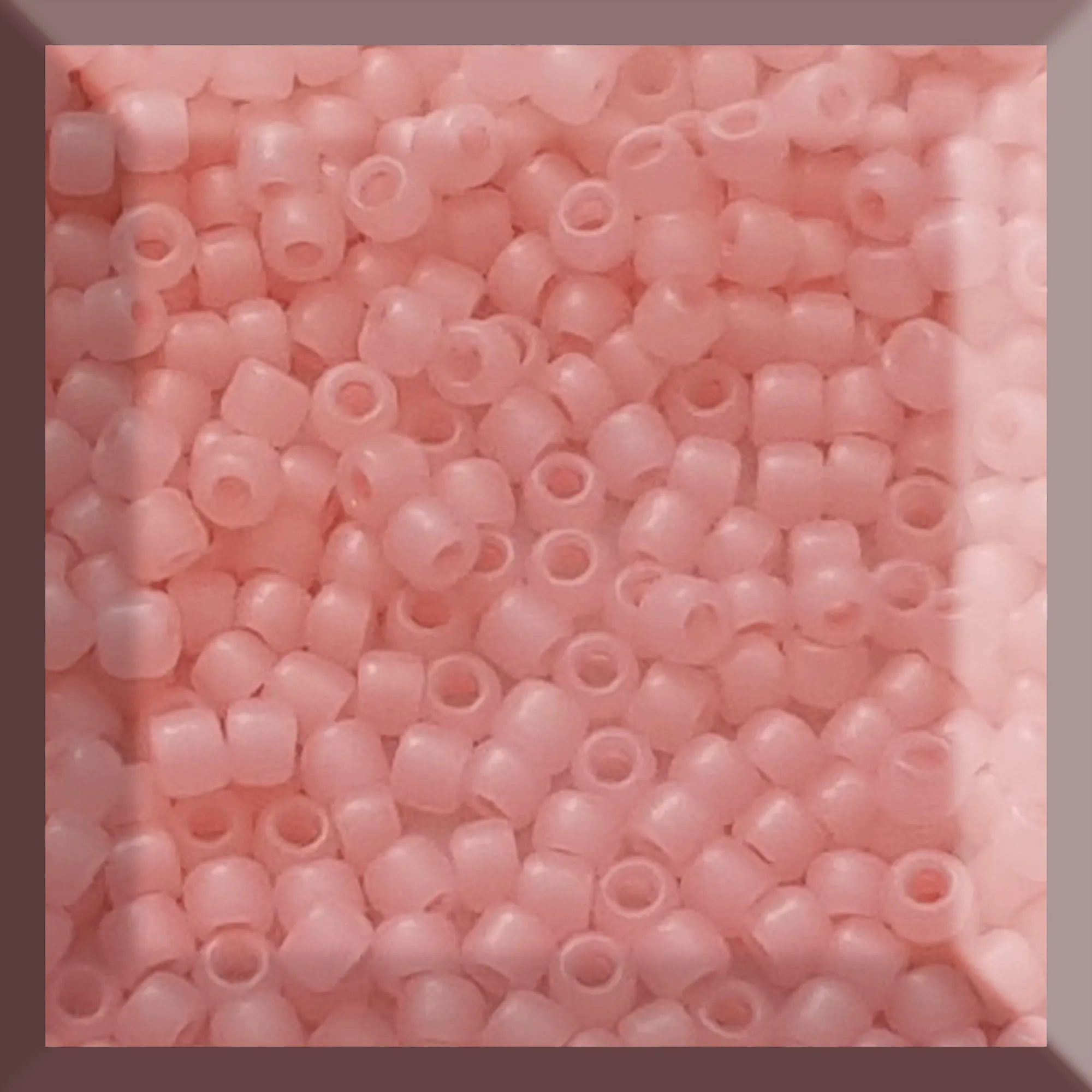 11/0 TR-145F Pink Innocent Frosted Ceylon 10g/30g Round Toho Seed Beads | Beading Supply