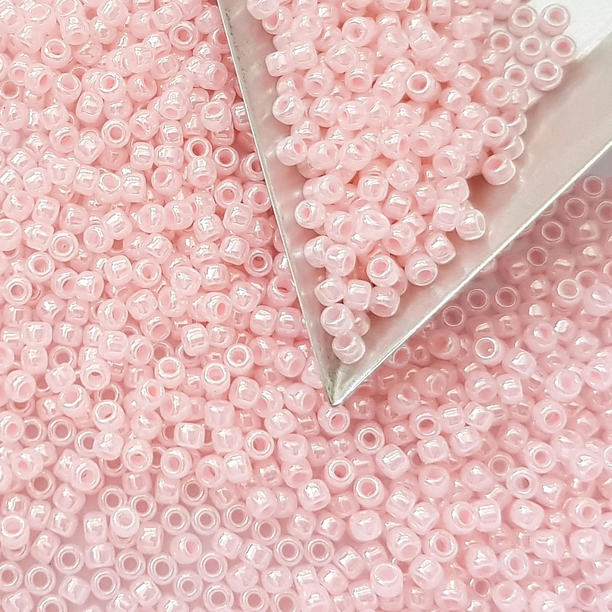 8/0 TR-145 Innocent Pink Ceylon 10g/30g Round Toho Seed Beads - Beading Supply